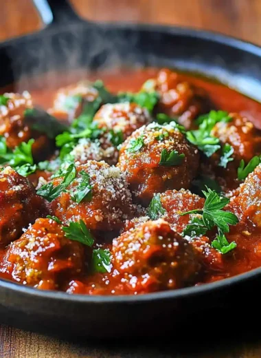 spicy meatballs in tomato sauce